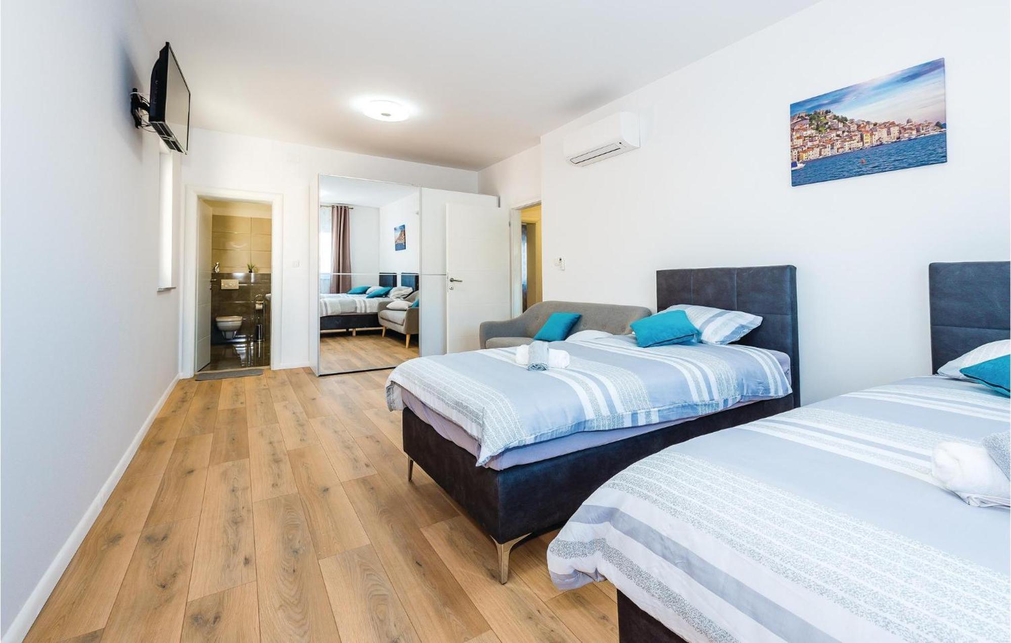 Beautiful Home In Sibenik With Kitchen Zewnętrze zdjęcie