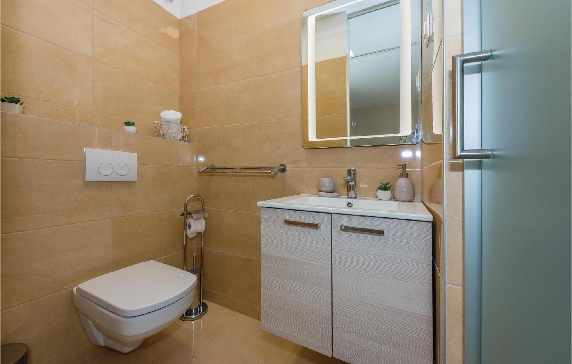 Beautiful Home In Sibenik With Kitchen Zewnętrze zdjęcie