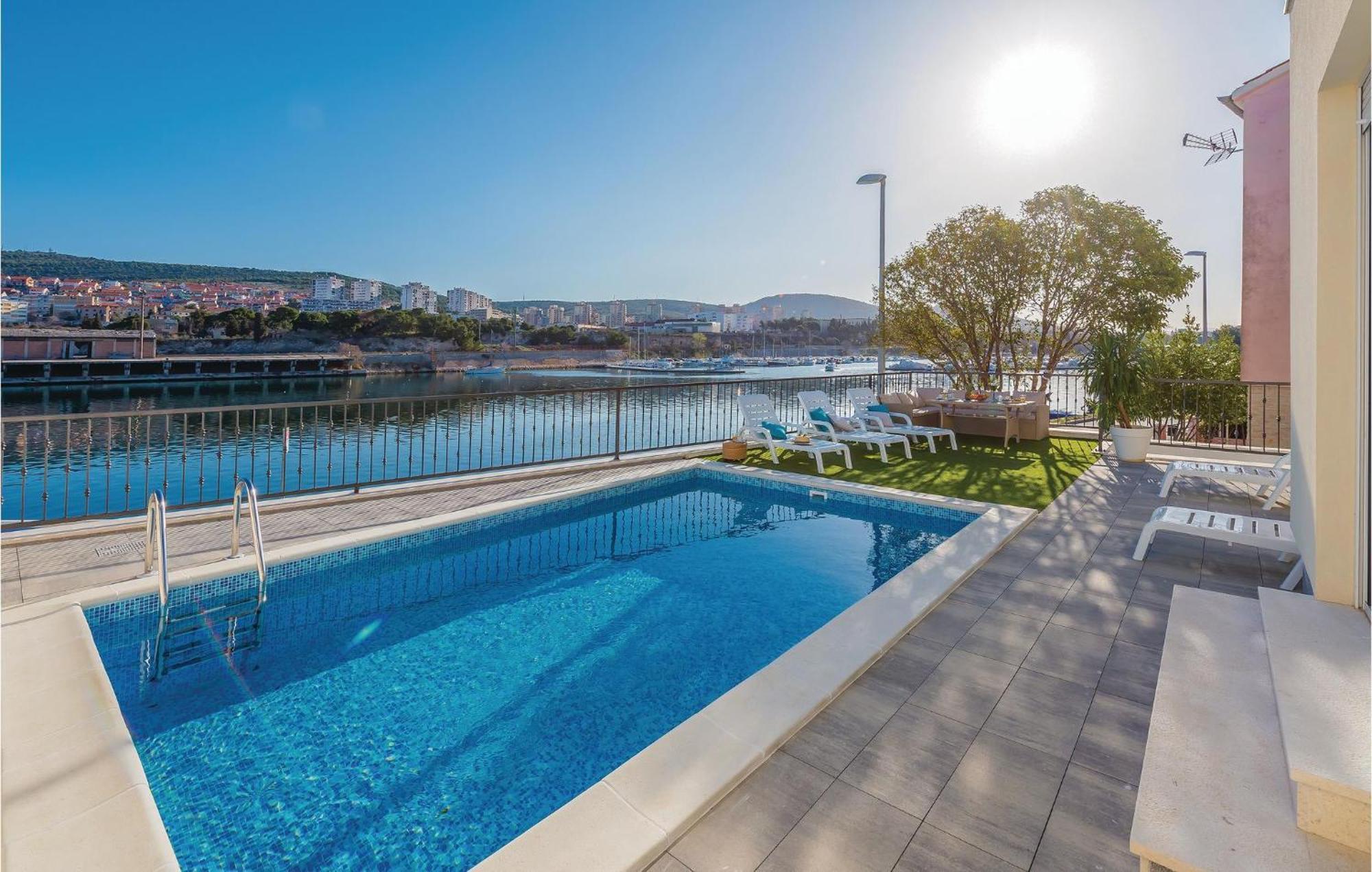 Beautiful Home In Sibenik With Kitchen Zewnętrze zdjęcie