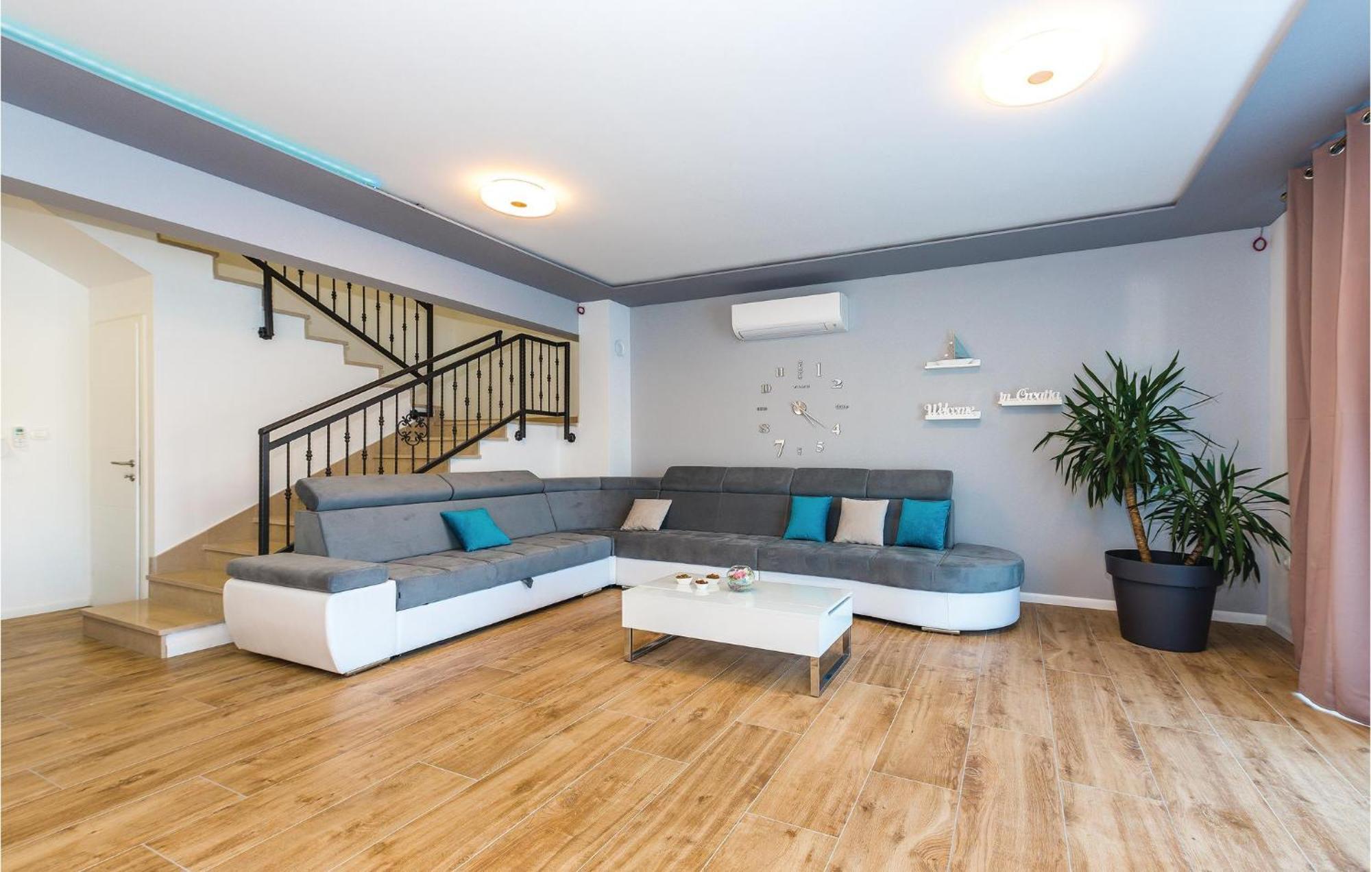 Beautiful Home In Sibenik With Kitchen Zewnętrze zdjęcie